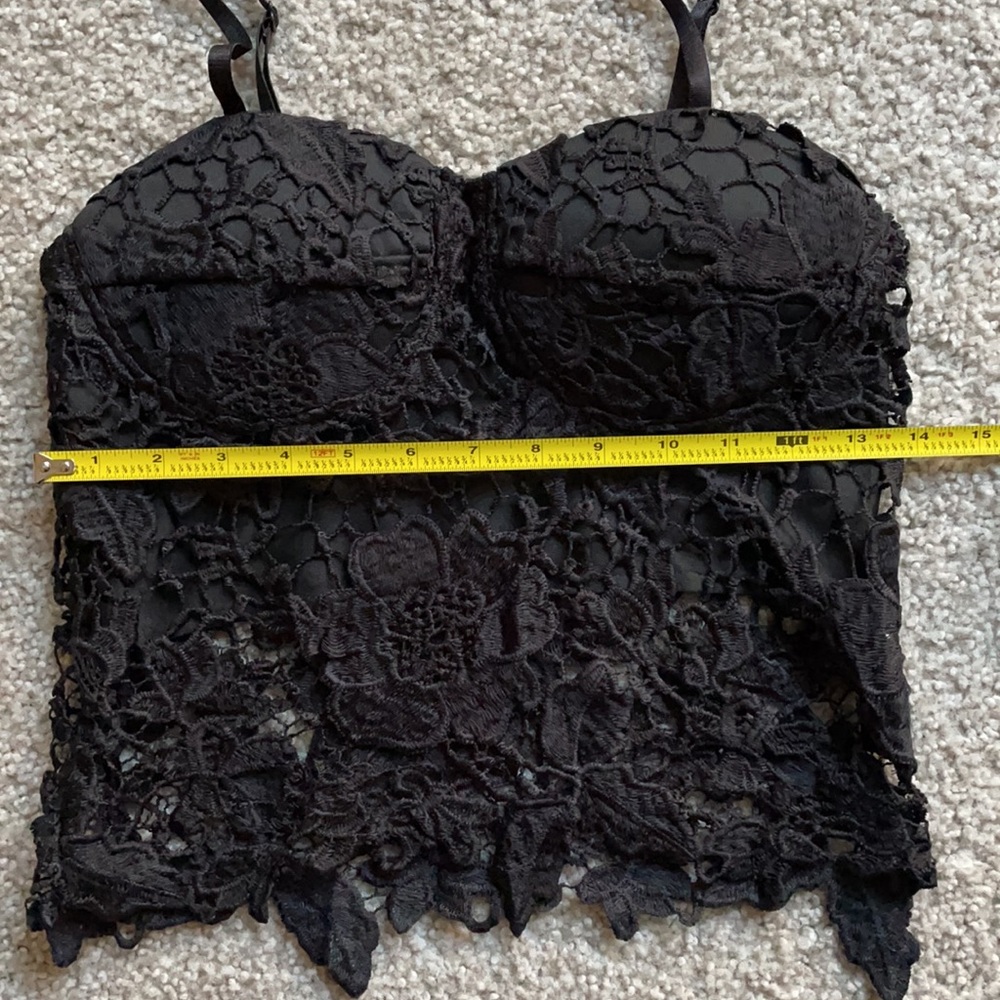 ✨Black Lace Top✨ - Picture 9 of 10